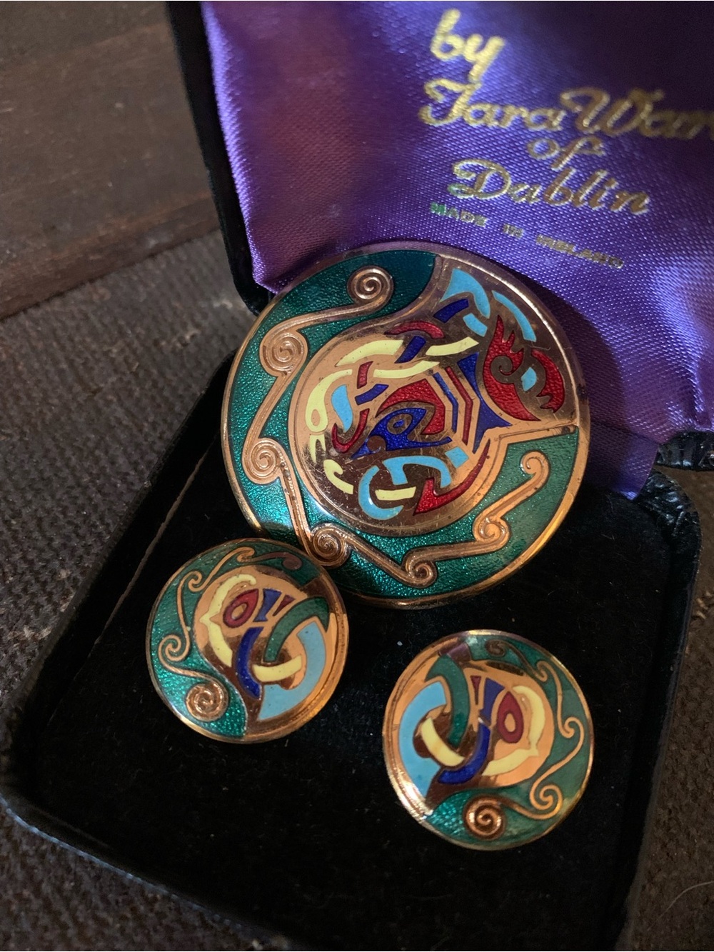 Tara Ware Dublin Enamel Celtic brooch/pendant and earring set 1980s vintage